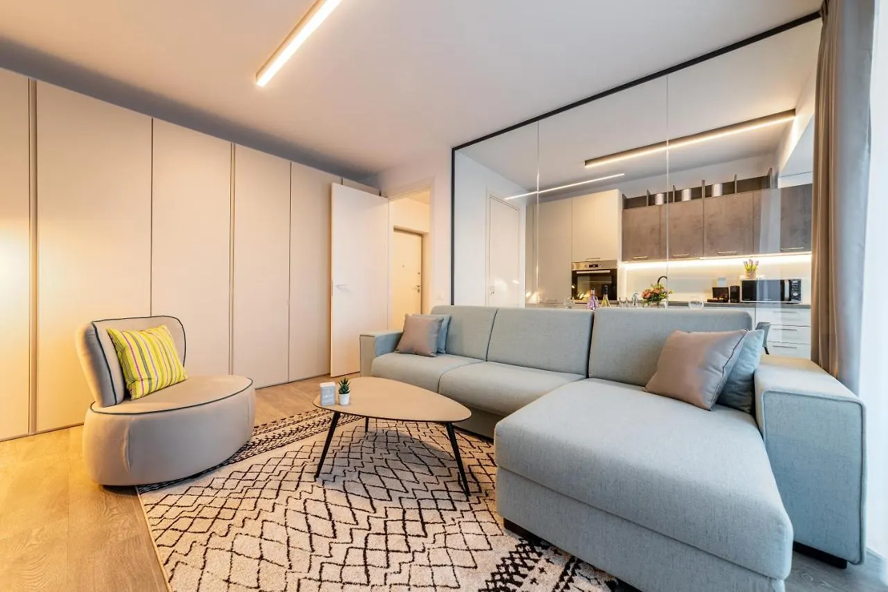 North Twin1 - Aviatiei Apartment Bucharest