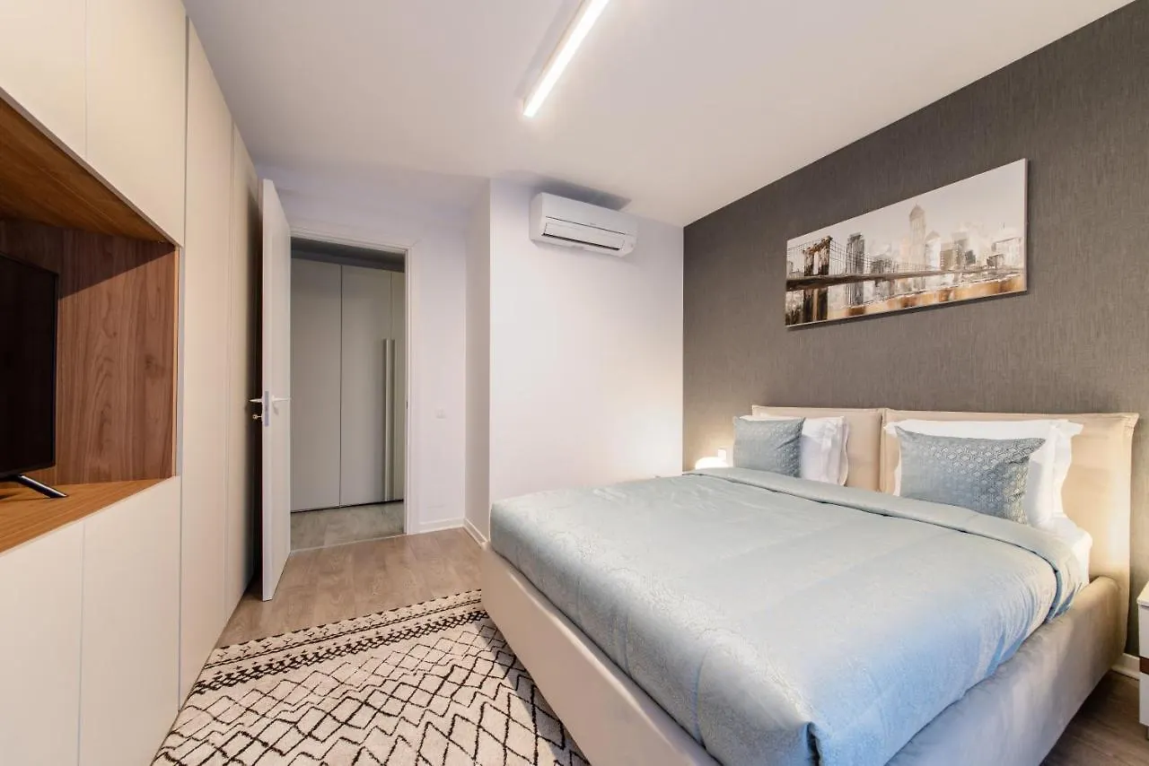 North Twin1 - Aviatiei Apartment Bucharest
